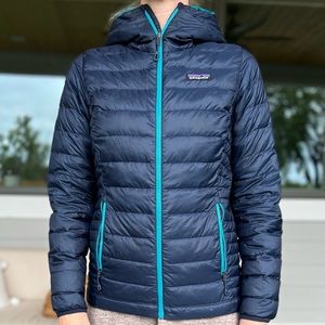 Women’s Patagonia Puffer Hoody Jacket. Size XS. Navy.